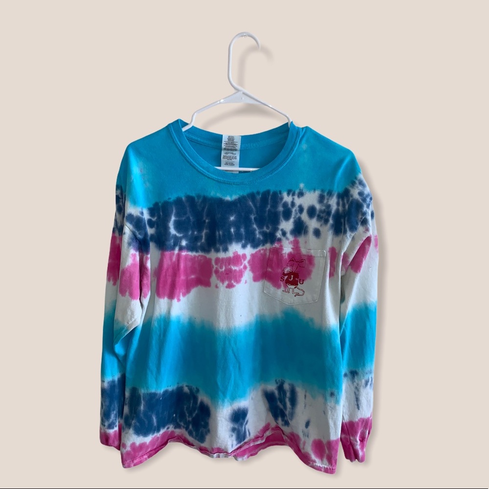 Tye-dye long sleeves St.Johns shirt.
